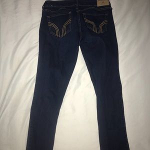 dark hollister skinny jeans